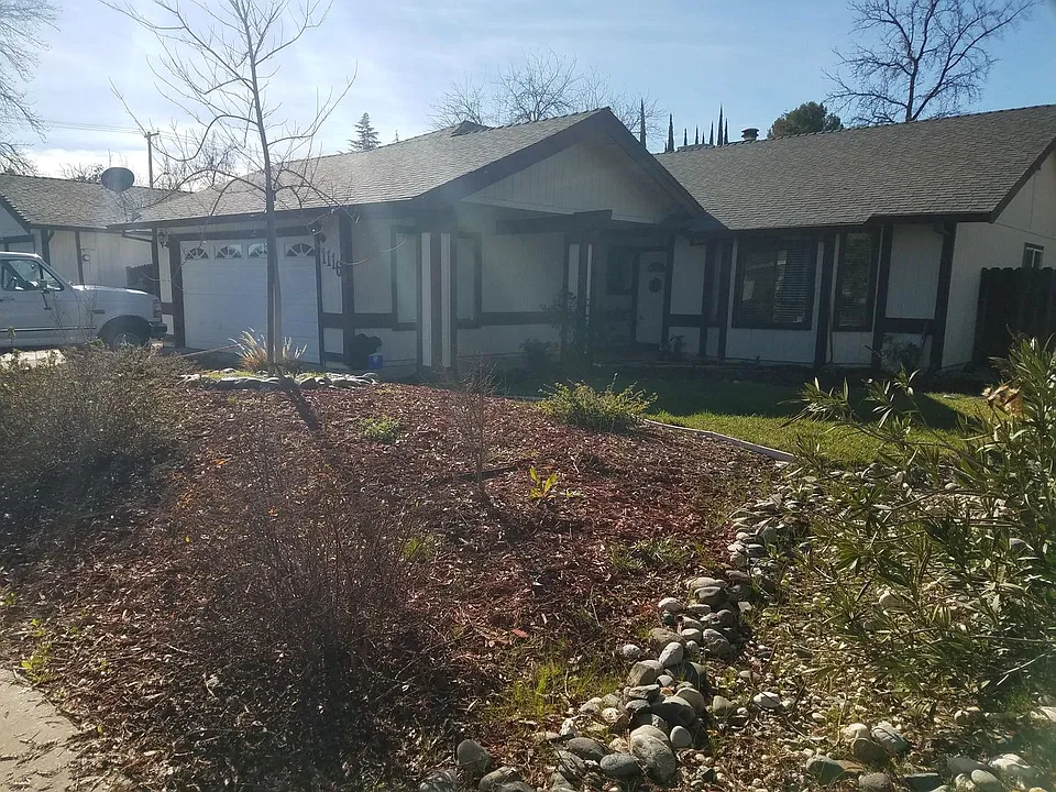 1116 Oak Ridge Dr