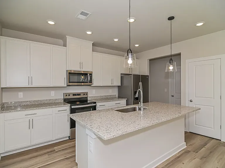 1333 Bluffton Cir — Photo 7