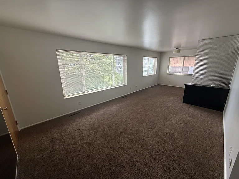 35 E Hillside Ave N #3 — Photo 6