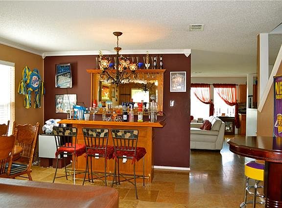 4th image of 2268 White Oak Dr