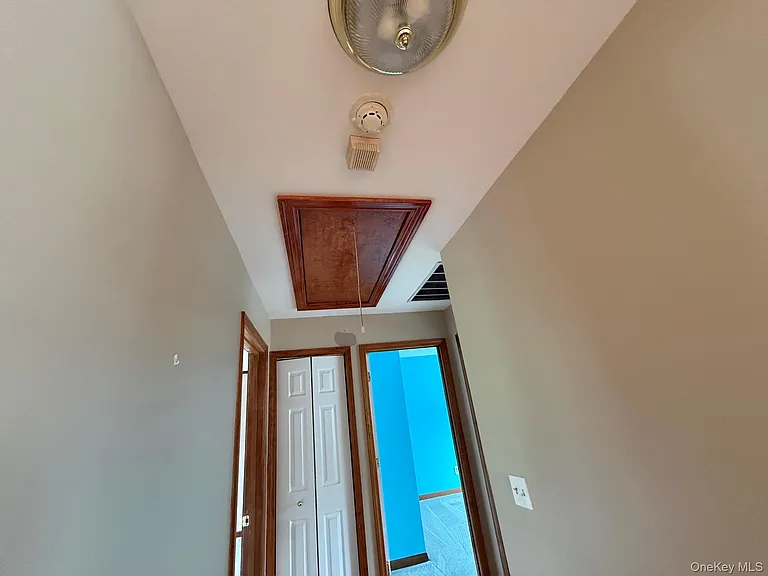 9 Ashland Ave — Photo 21