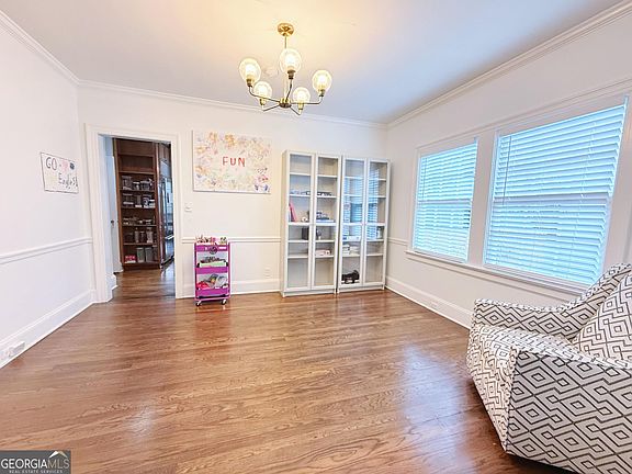 5th image of 351 Delmont Dr NE