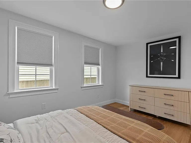 34 E Bowery St — Photo 15
