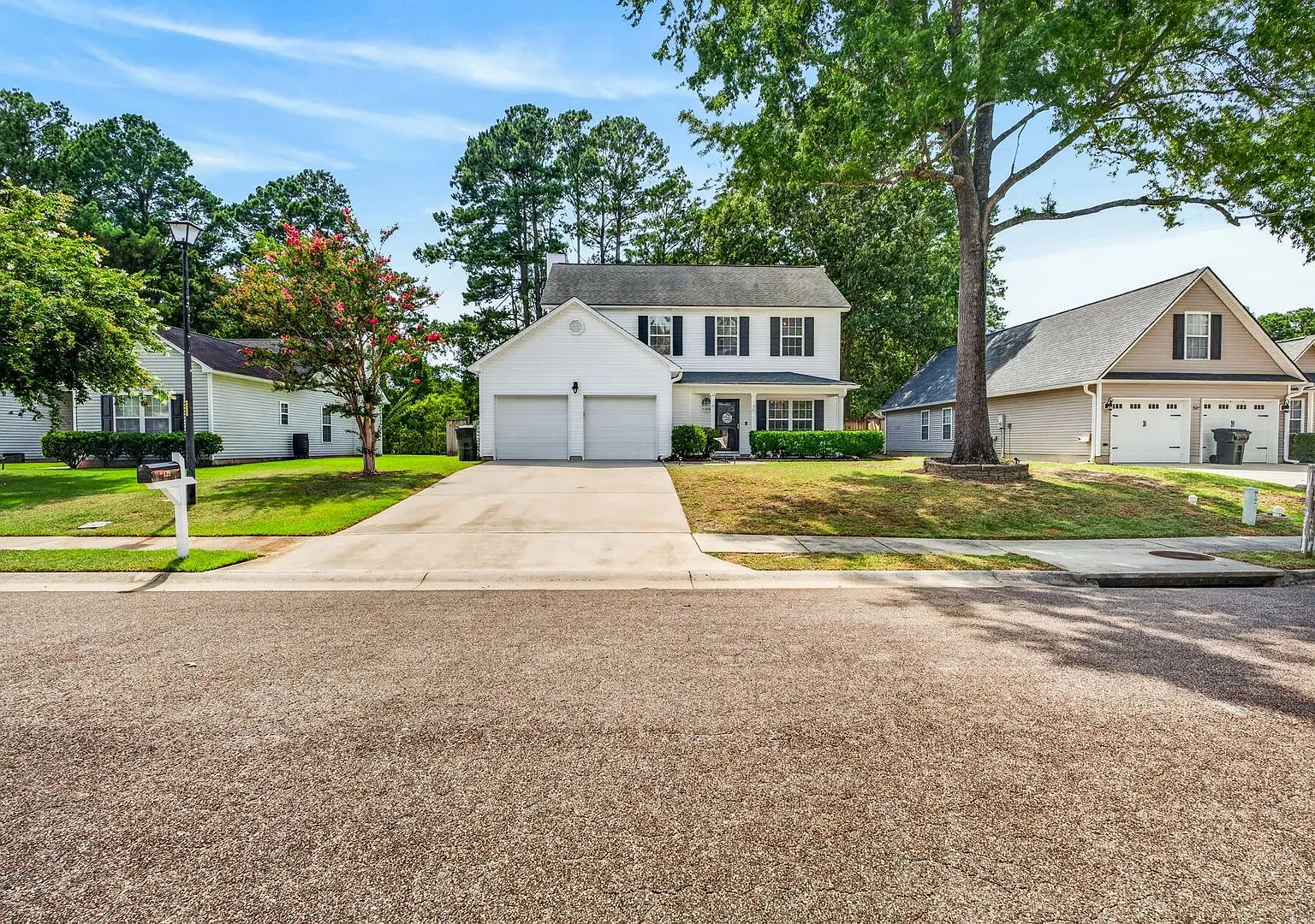 Spacious Living in the Heart of Quail Hill — Photo 3