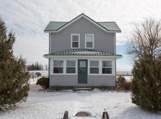 5908 E Reinbeck Rd, La Porte City, IA 50651