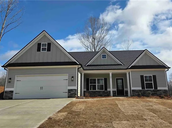 37 Jeffrey Ln, Dallas, GA 30157