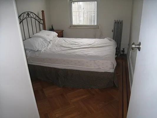 Rented by Alexiou Realty | media 2