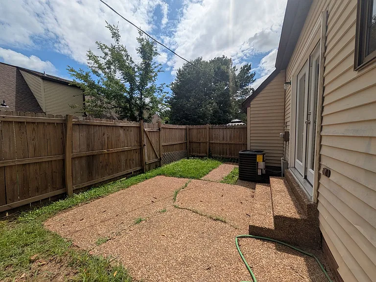 1107 Quail Ct W — Photo 17