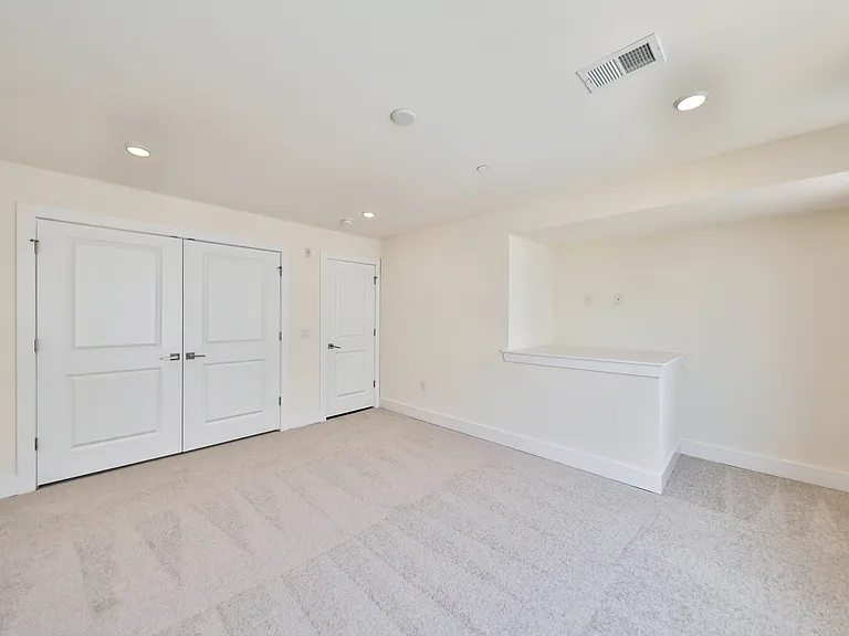 2602 Emerald St #3 — Photo 5