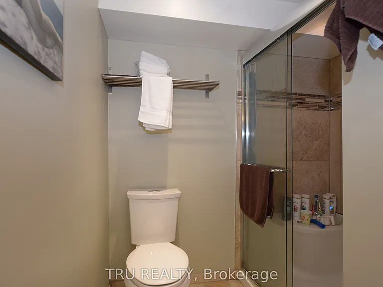 1106 Clyde Ave #B — Photo 15