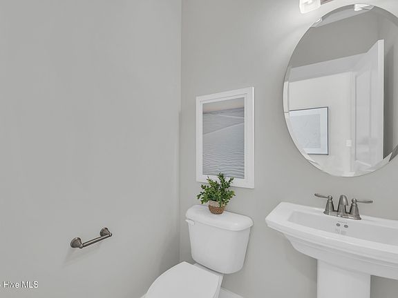5th image of 4045 Watersail Drive #133