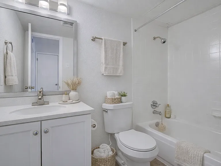 Moser Gardens Apartments — Photo 5