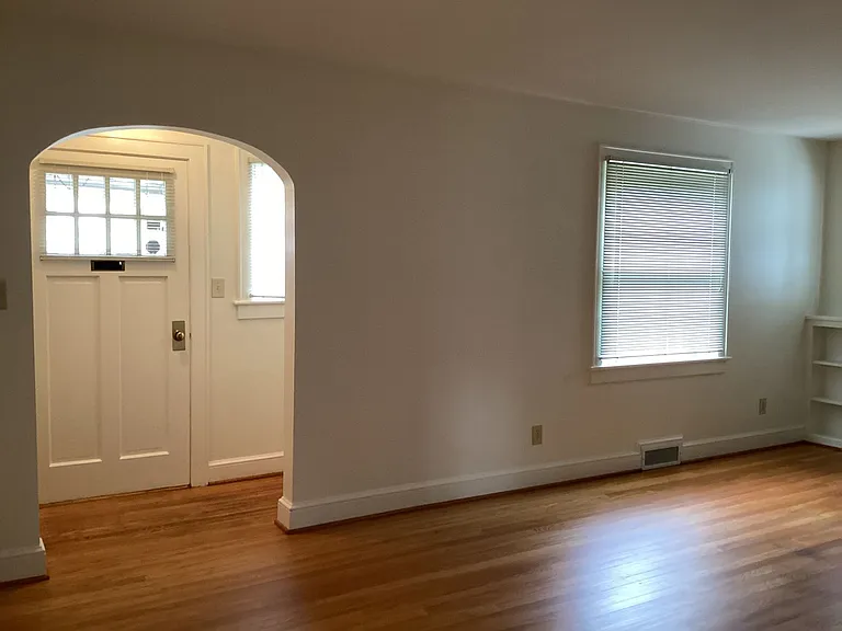 225 N Grant St — Photo 15