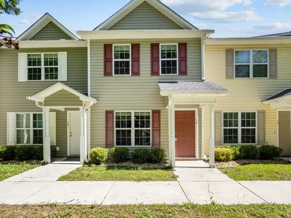 136 Greenford Pl, Jacksonville, NC 28540