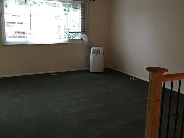 3236 Camelot Dr — Photo 24