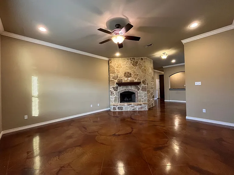 3108 Silver Saddle Dr — Photo 3