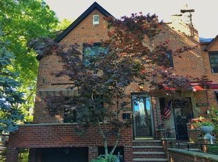 190-01 35th Ave #2, Flushing, NY 11358