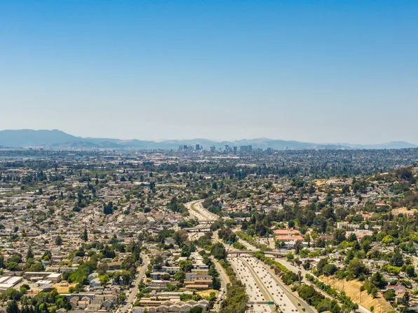 16860 Robey Dr, San Leandro, CA 94578