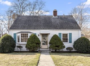 11 Pine St, Natick, MA 01760