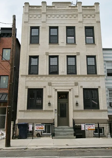 149 Webster Ave #3