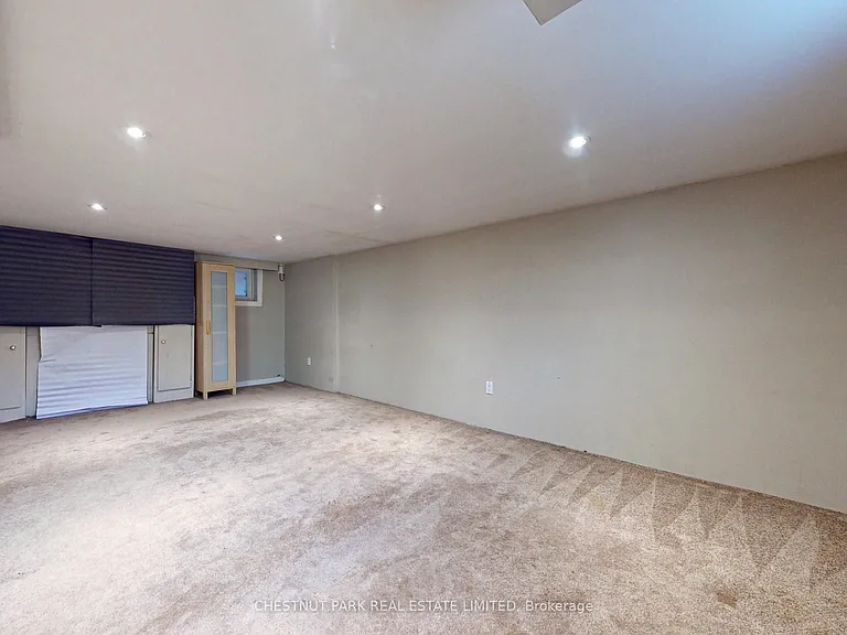 114 Colin Ave — Photo 39