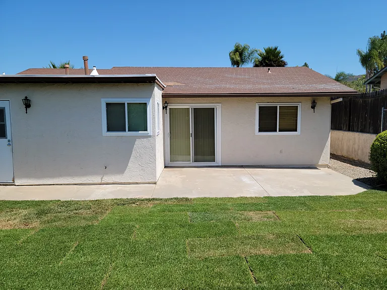 855 Loganberry Ct — Photo 3