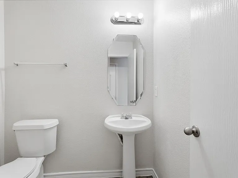 3009 Dusty Oak Dr — Photo 13