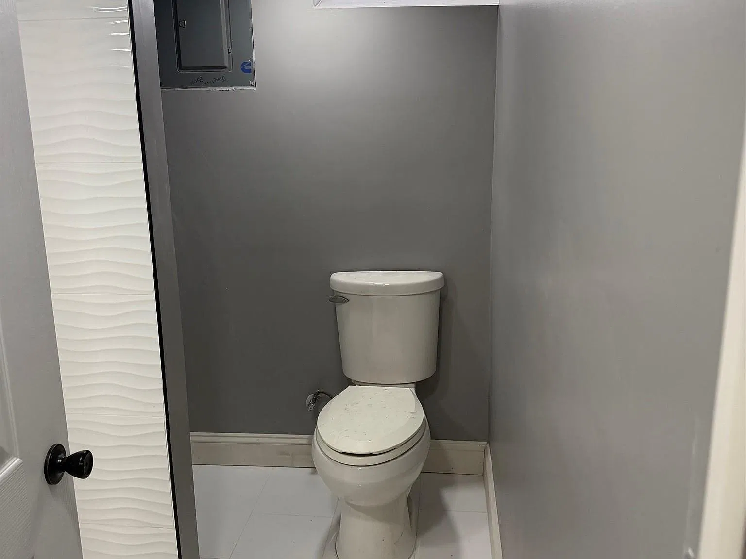 3 bed, 2.0 bath, 999 sqft, $1,800 — Photo 4