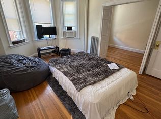 5 Barrows St APT 1, Allston, MA 02134