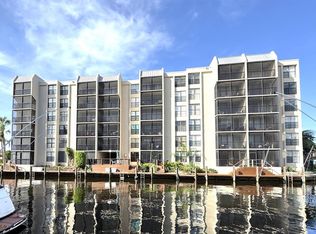 12 Royal Palm Way #2050, Boca Raton, FL 33432