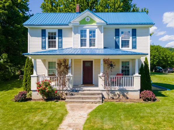 5294 Walthall St, Elliston, VA 24087