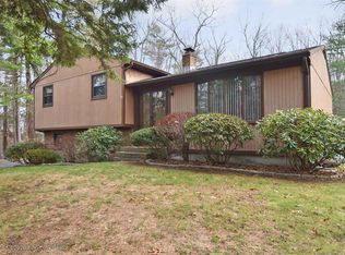 190 Chopmist Hill Rd, Glocester, RI 02814