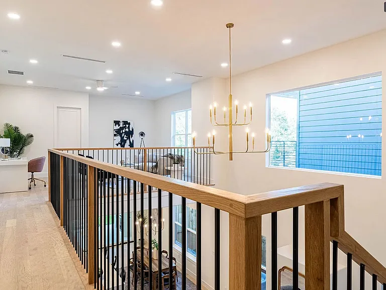 4525 Rusk Ave — Photo 10