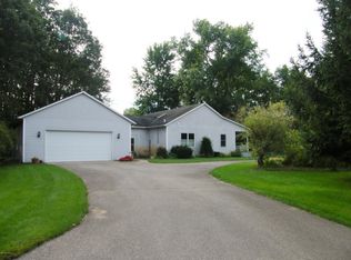 9449 W Garbow Rd, Middleville, MI 49333