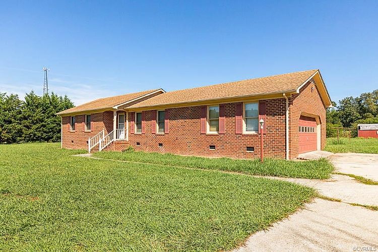 1st image of 16255 Catalpa Dr