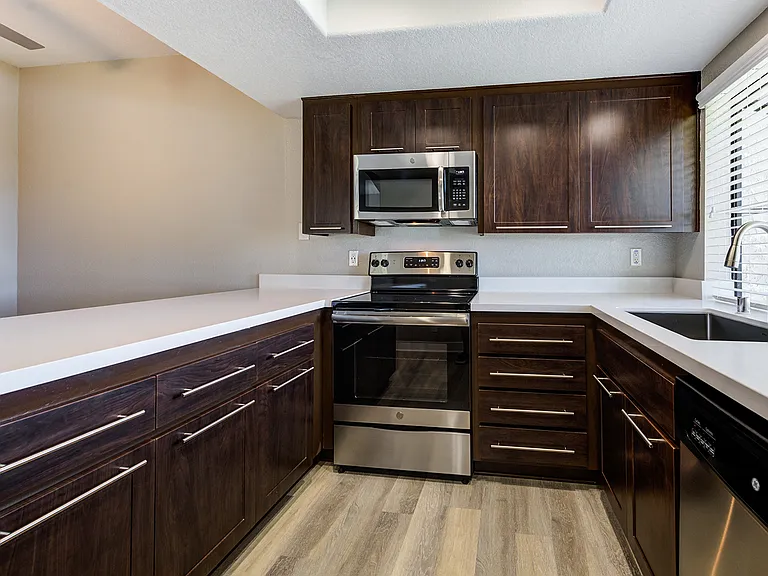 Pointe Niguel Apartments — Photo 27