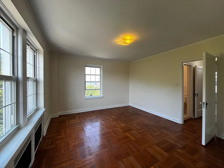The Royal York Apartments — Photo 173