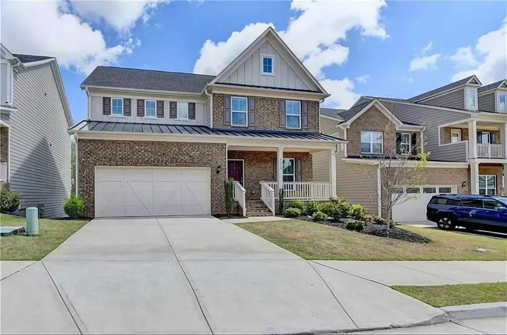 4 bed, 3.5 bath, 2759 sqft, $3,100 — Photo 2