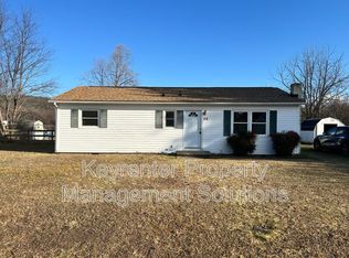 26 Whiteoak Cir, Lyndhurst, VA 22952