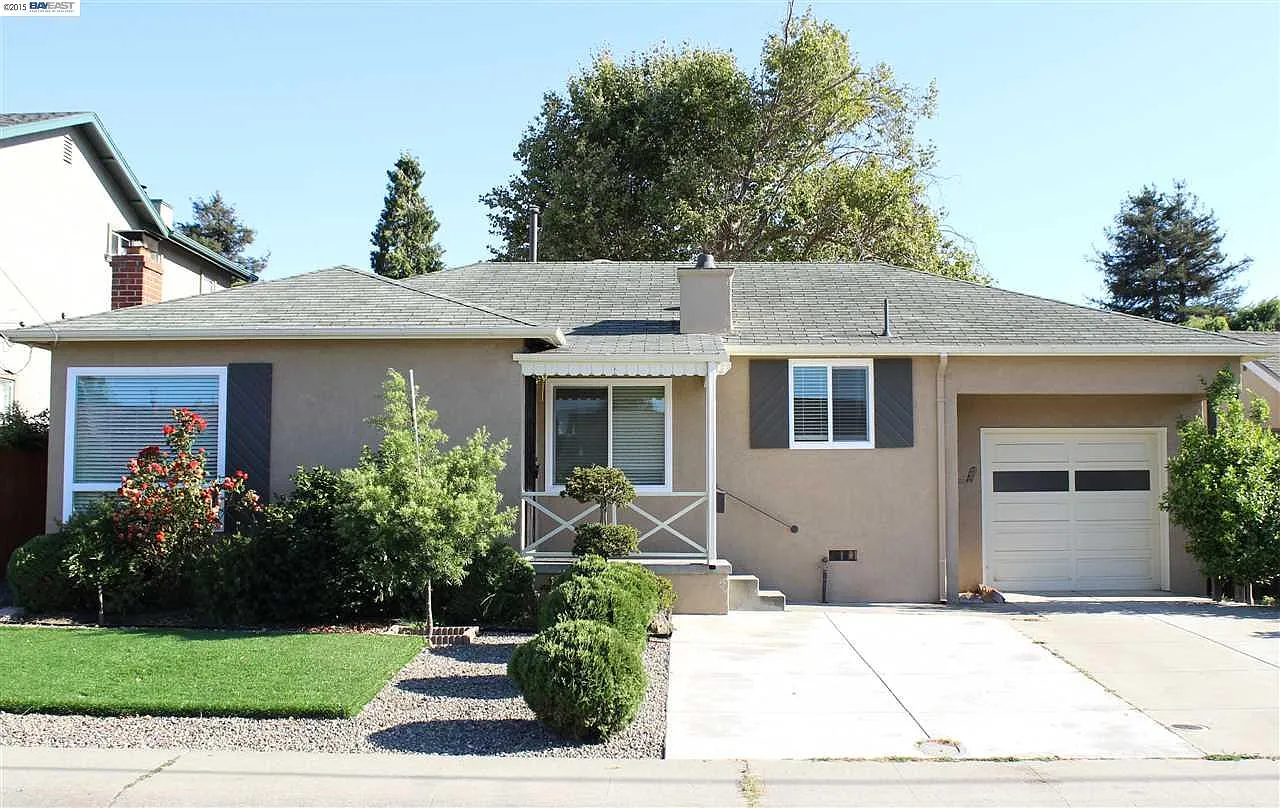 4173 David St photo 1
