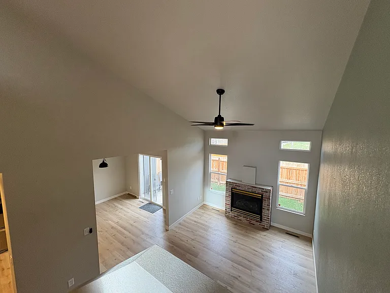 104 Crabapple Dr — Photo 7