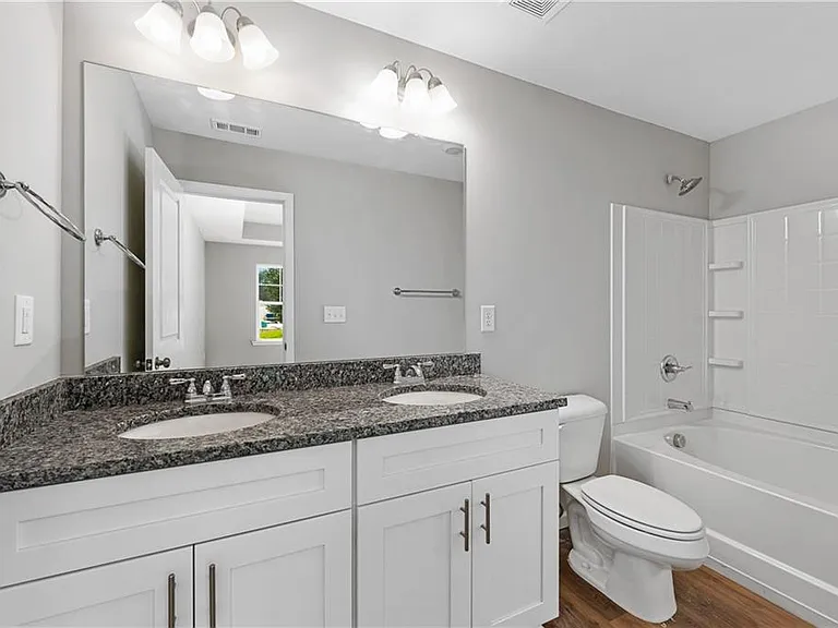 2840 Laurel Ridge Cir — Photo 21