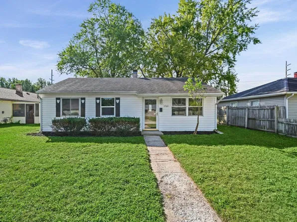 2560 Robinwood Dr, Lafayette, IN 47909