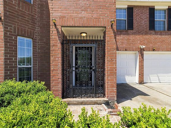 2nd image of 7110 Favian Ct