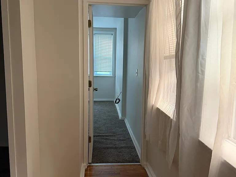 2663 W Nelson St — Photo 10