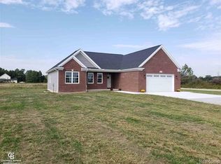 3983 Kilgore Rd, Avoca, MI 48006