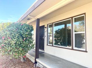 1830 Robin Hood Ln, Santa Rosa, CA 95405