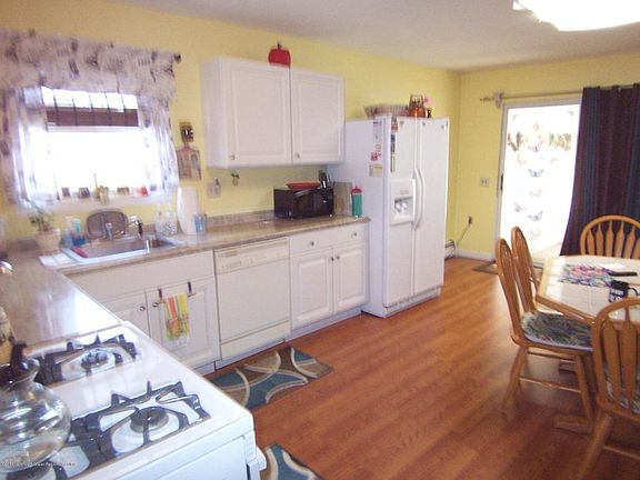 2nd image of 49 Santiago Ct