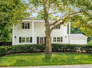 4394 Kenny Rd, Columbus, OH 43220