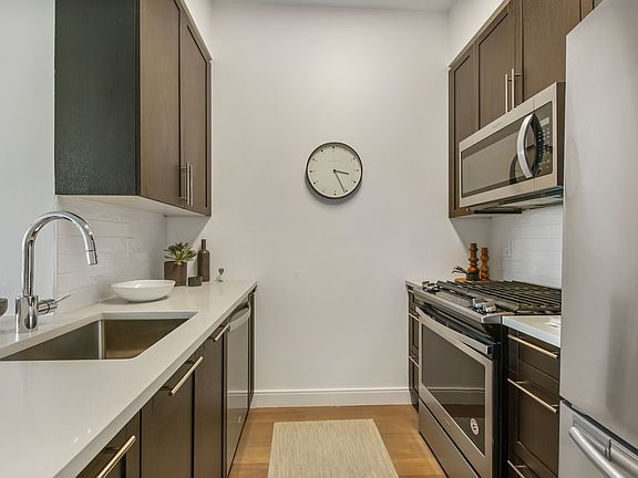 3rd image of 152-11 89th Ave #410